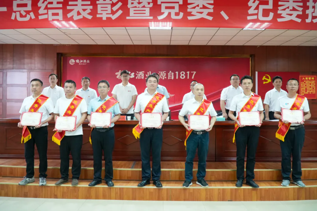 640 (1).webp (1).png 640 (1).webp (1).png